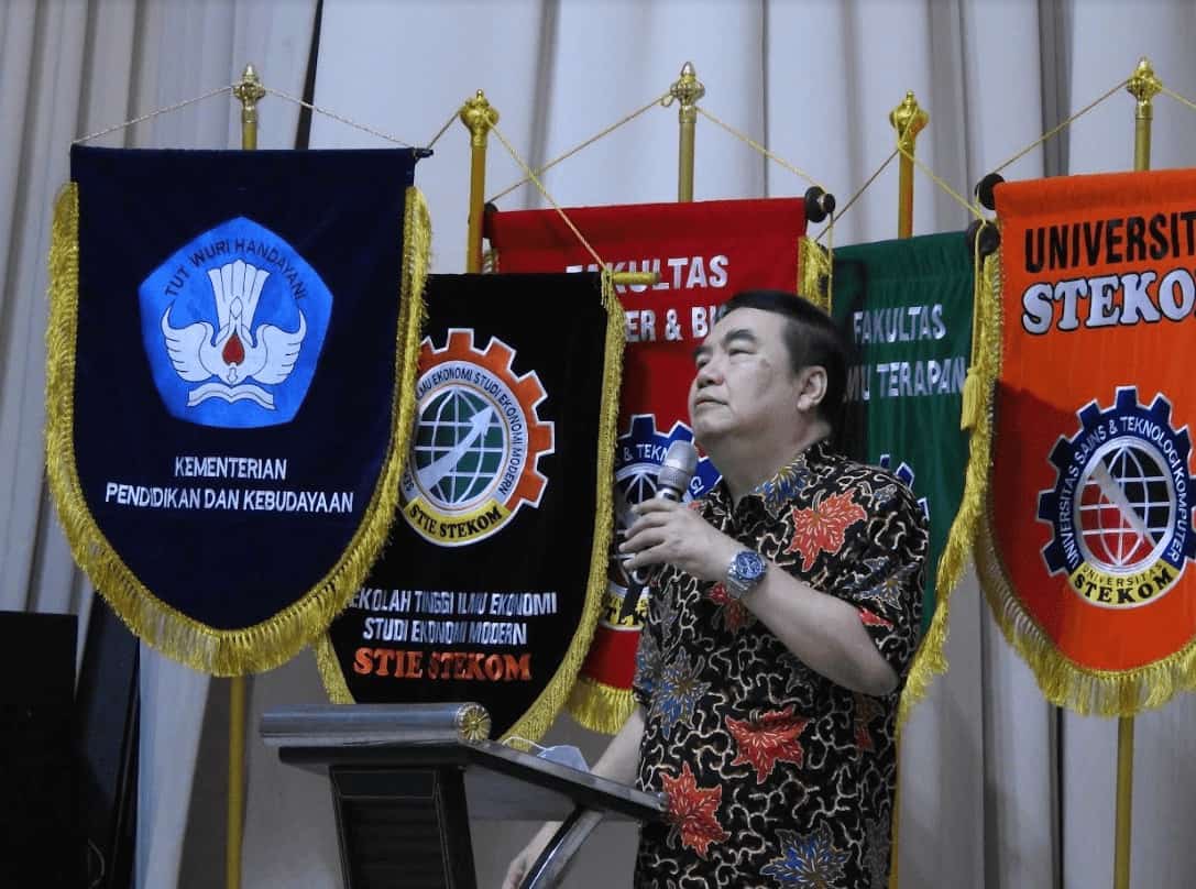 Dies Natalis STEKOM bertemakan "Memperkuat Karakter Technopreneur"