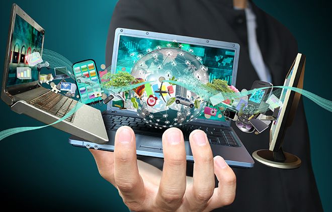Peranan Tekonolgi dalam Komunikasi dan Informasi Saat Ini
