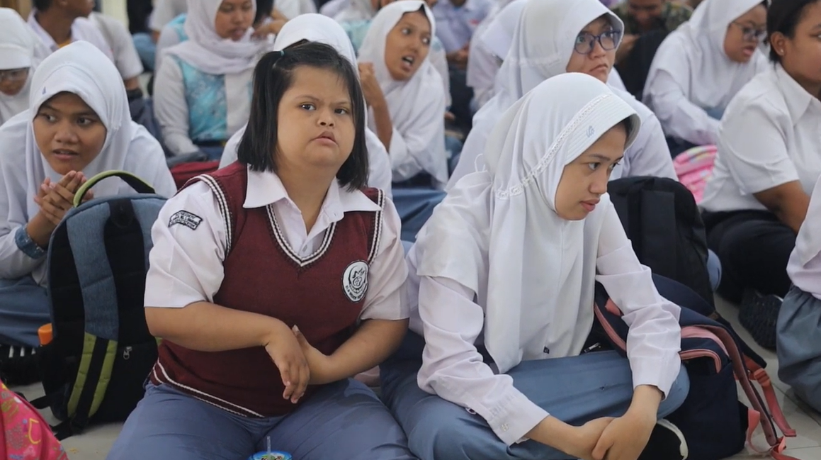 Kacabdin Wilayah 12 Jawa Tengah Hadir di SLBN Semarang, Perkuat Komitmen Pendidikan dan Industri Ramah Inklusi