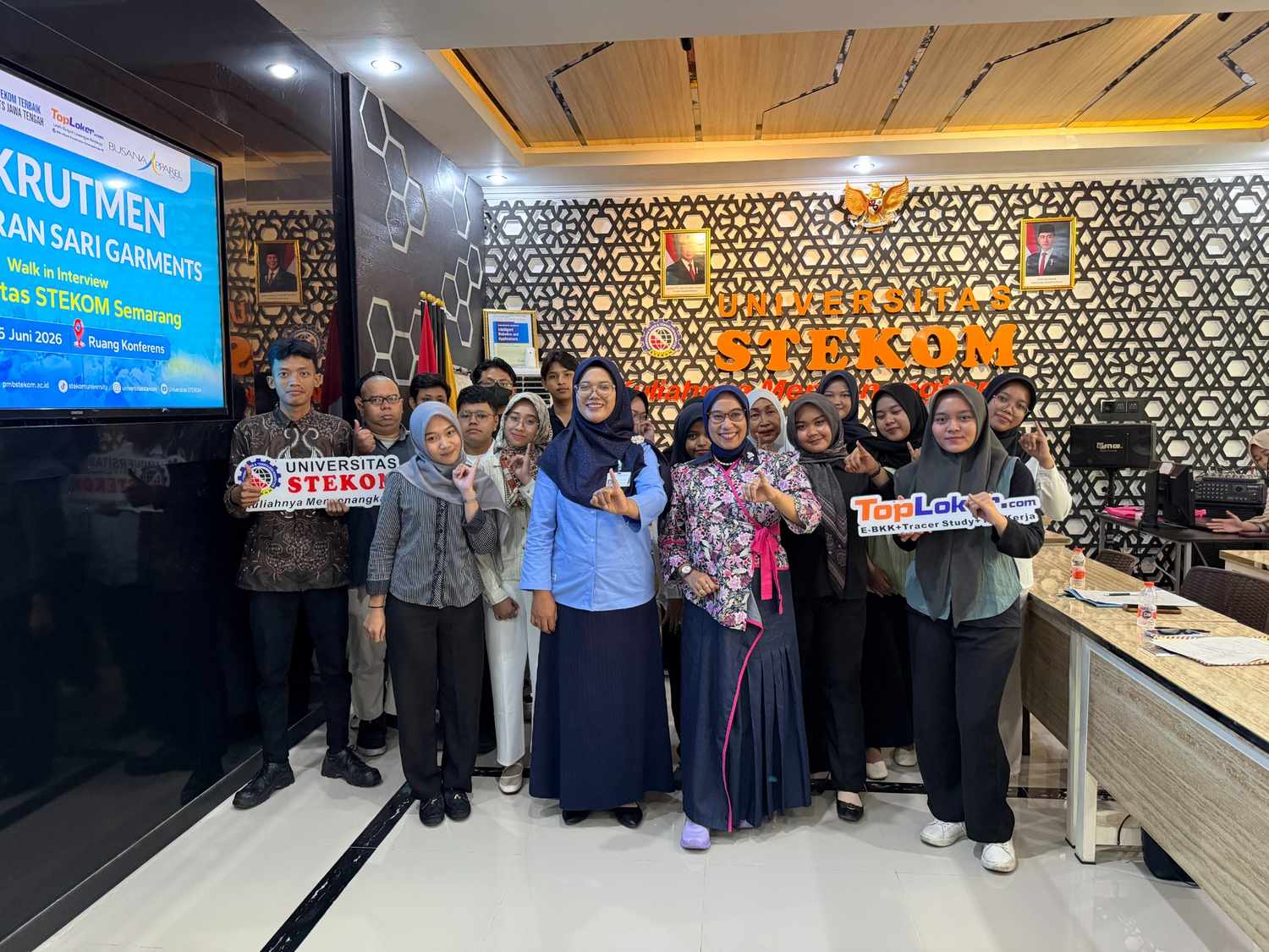 Universitas STEKOM Perkuat Kolaborasi dengan PT Ungaran Sari Garments melalui Penandatanganan MoU dan Rekrutmen Batch 016