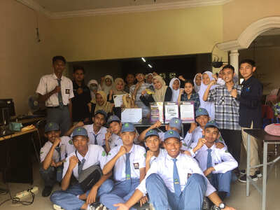 SMK Ponpes MU Cirebon Mengunjungi PT Rekanan Universitas STEKOM