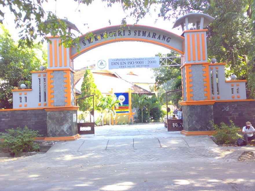 Menciptakan Sumber Daya Manusia (SDM) Unggul, PT Bisnis Digital Ekonomi Mengunjungi SMKN 3 Semarang
