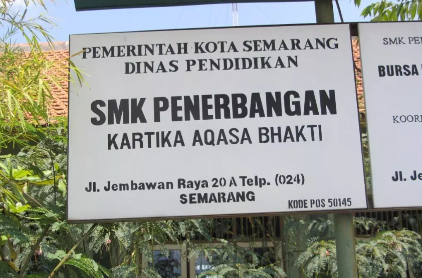 TopLoker.com Kunjungi SMK Penerbangan Kartika Aqasa Bhakti Semarang Guna Melatih Skill Dalam Bekerja