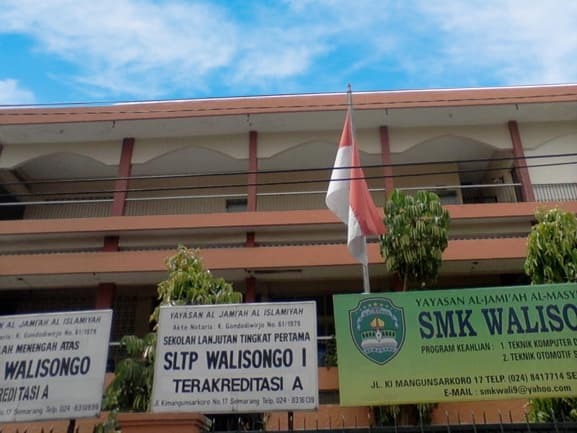 TopLoker.com: Menyulut Api Impian Karier di SMA Walisongo Semarang