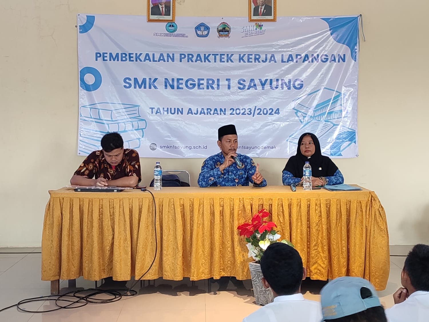 TopLoker.com Mengadakan Pelatihan Kolaboratif Bersama SMKN 1 Sayung Demak  untuk Memajukan Karier Pelajar