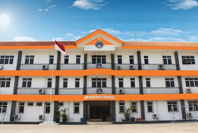 TopLoker.com Mengguncang SMA Kesatrian Semarang: Membuka Pintu Dunia Karier yang Spektakuler!