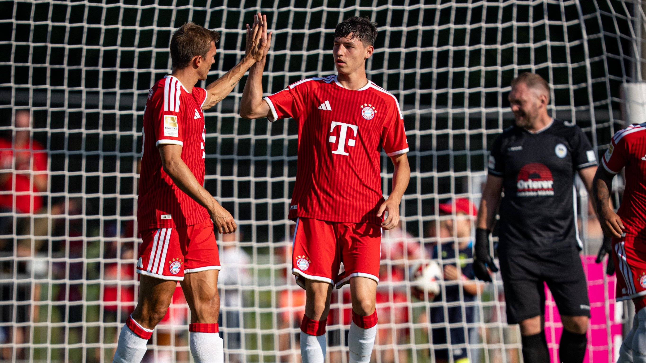 Bayern Munich Libas Rottach-Egern 15-0 pada Laga Pramusim, Kompany Puas dengan Performa Tim