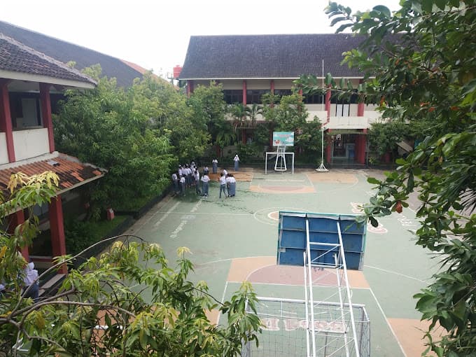 TopLoker.com Berbagi Wawasan Karier dengan Siswa SMA N 15 Semarang