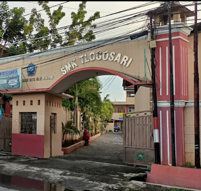 Meningkatkan Kualitas Pendidikan Dengan Saling Menukar Informasi !!! TopLoker.com Kunjungi SMK Tlogosari 