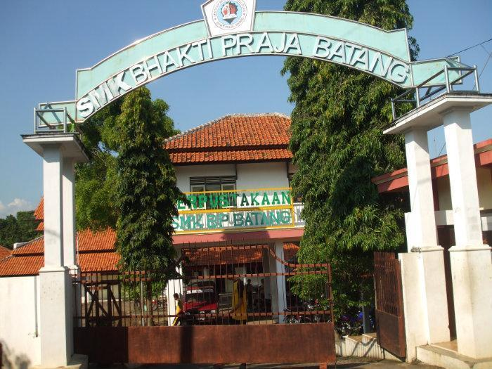 TopLoker.com Kunjungi SMK Bhakti Praja Batang Guna Memberi Motivasi Dalam Mencari Kerja  !!!