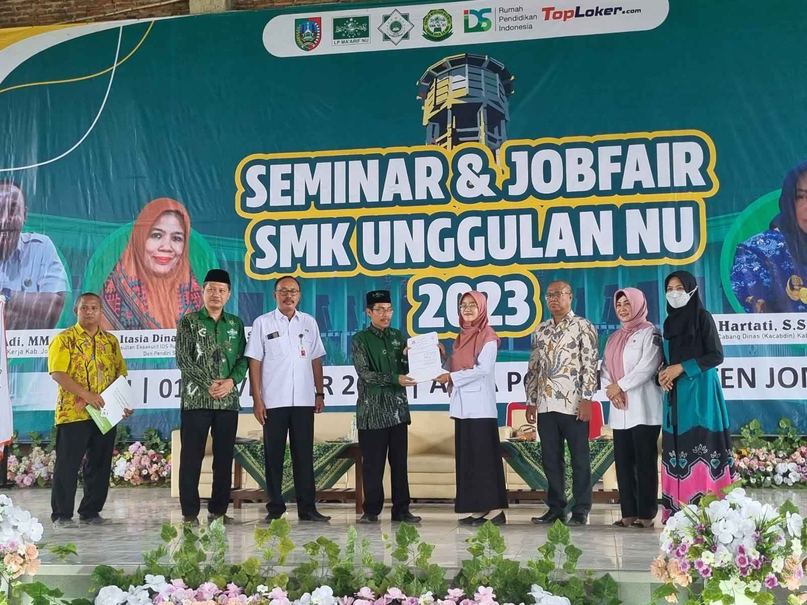Launching dan MoU Toploker.com di SMK Unggulan Mojoagung Jombang