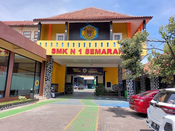 TopLoker.com Kunjungi SMKN 1 Semarang: Membangun Kolaborasi untuk Pendidikan dan Peluang Karier Unggul