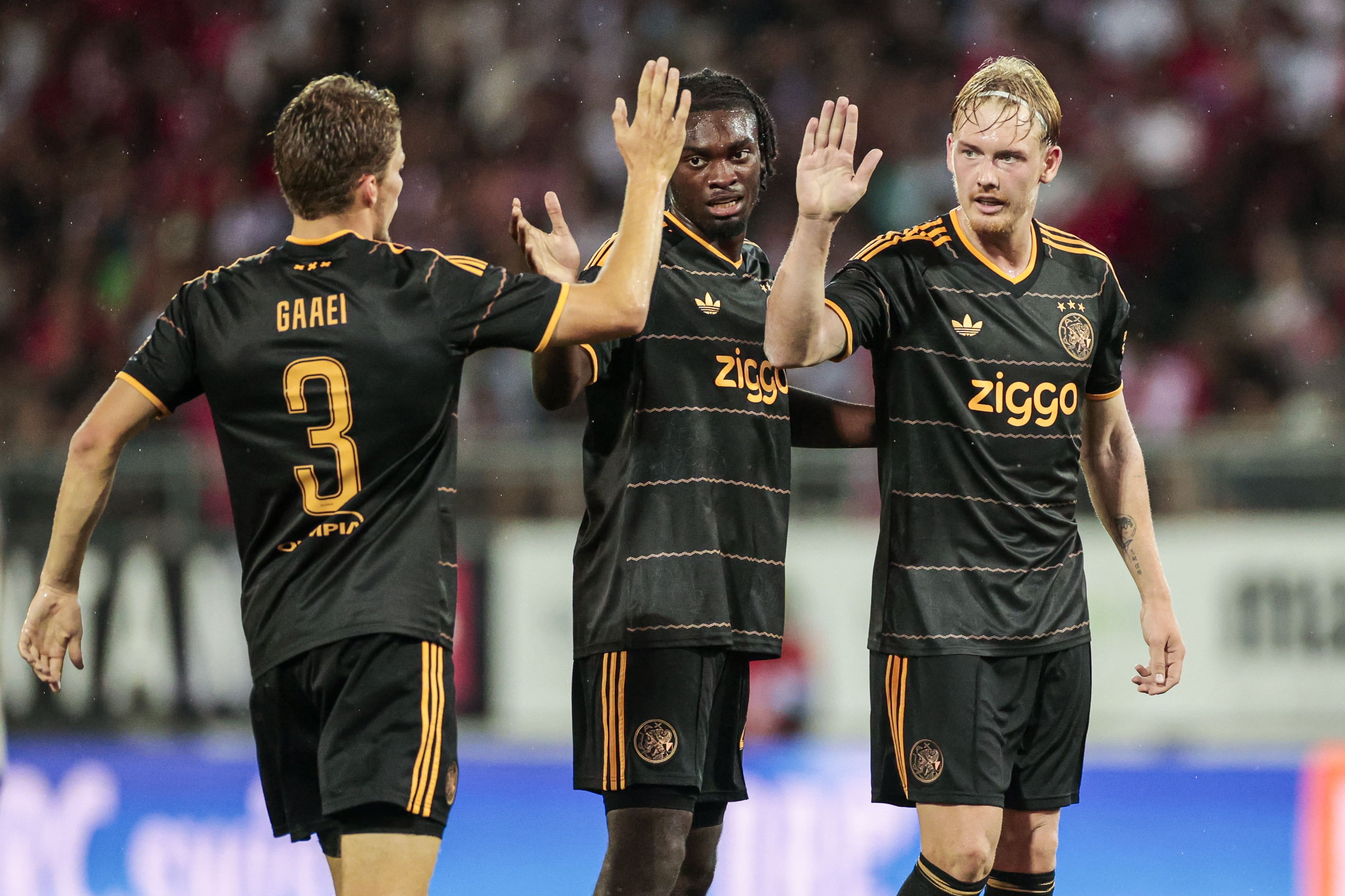 Ajax Comeback 4-2 atas FC Sion di Play-off Conference League