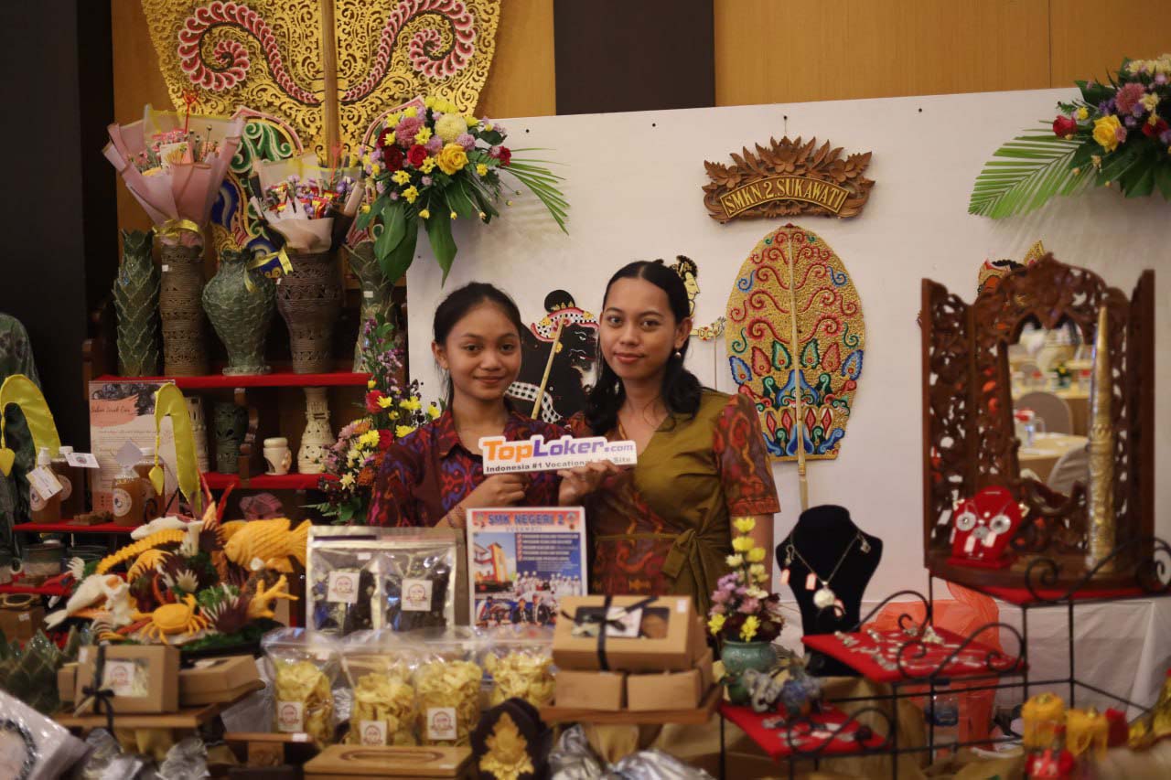 SMK Bali dan Luar Daerah, Diskusi dan Gelar Expo Kewirausahaan di Aston Denpasar