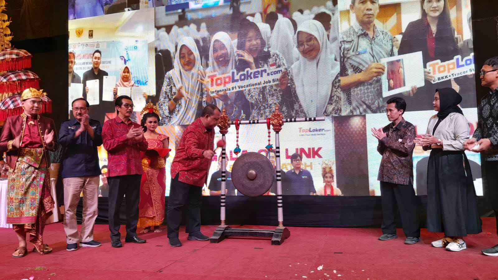 Manfaatkan Toploker.com, Universitas Stekom Semarang Jalin Kerja Sama dengan Pemprov Bali