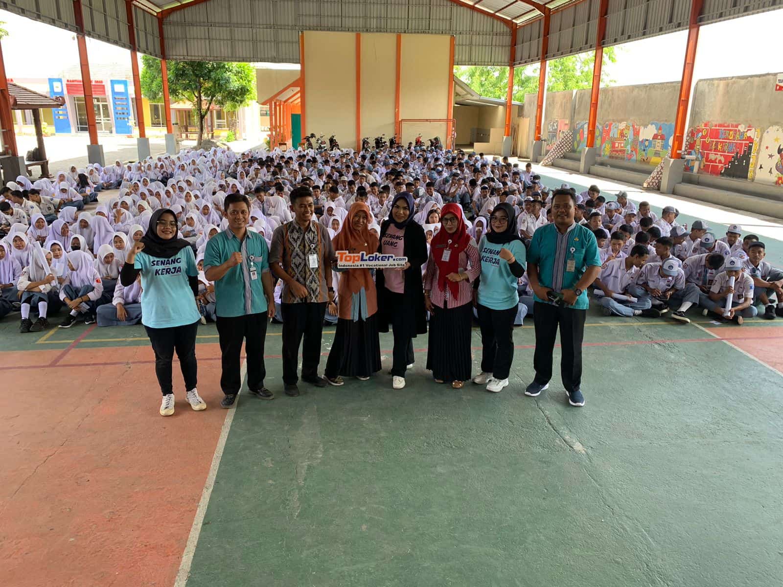 Meniti Jejak Karier Bersama TopLoker.com: SMKN 1 Gantiwarno Gelar P5 Kebekerjaan pada 9 Januari 2024
