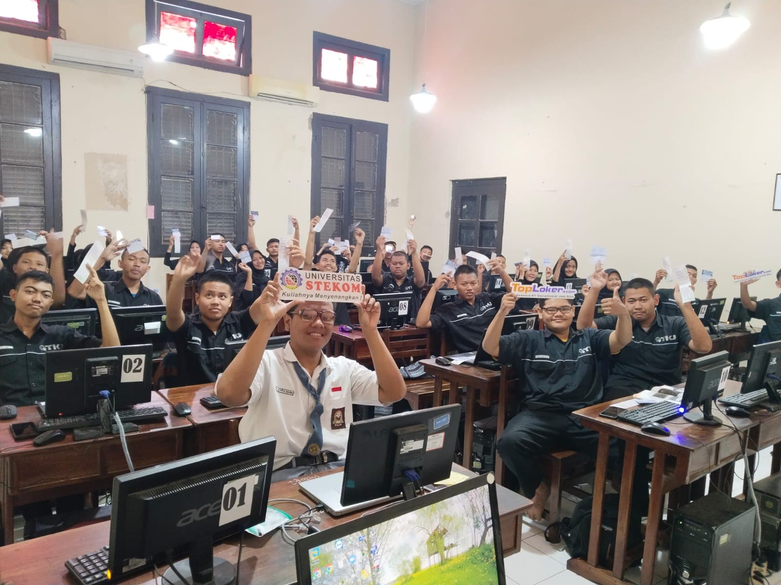 Sosialisasi Toploker: Pintu Akses Baru Menuju Karier Unggul Bagi Siswa SMKN 5 Semarang