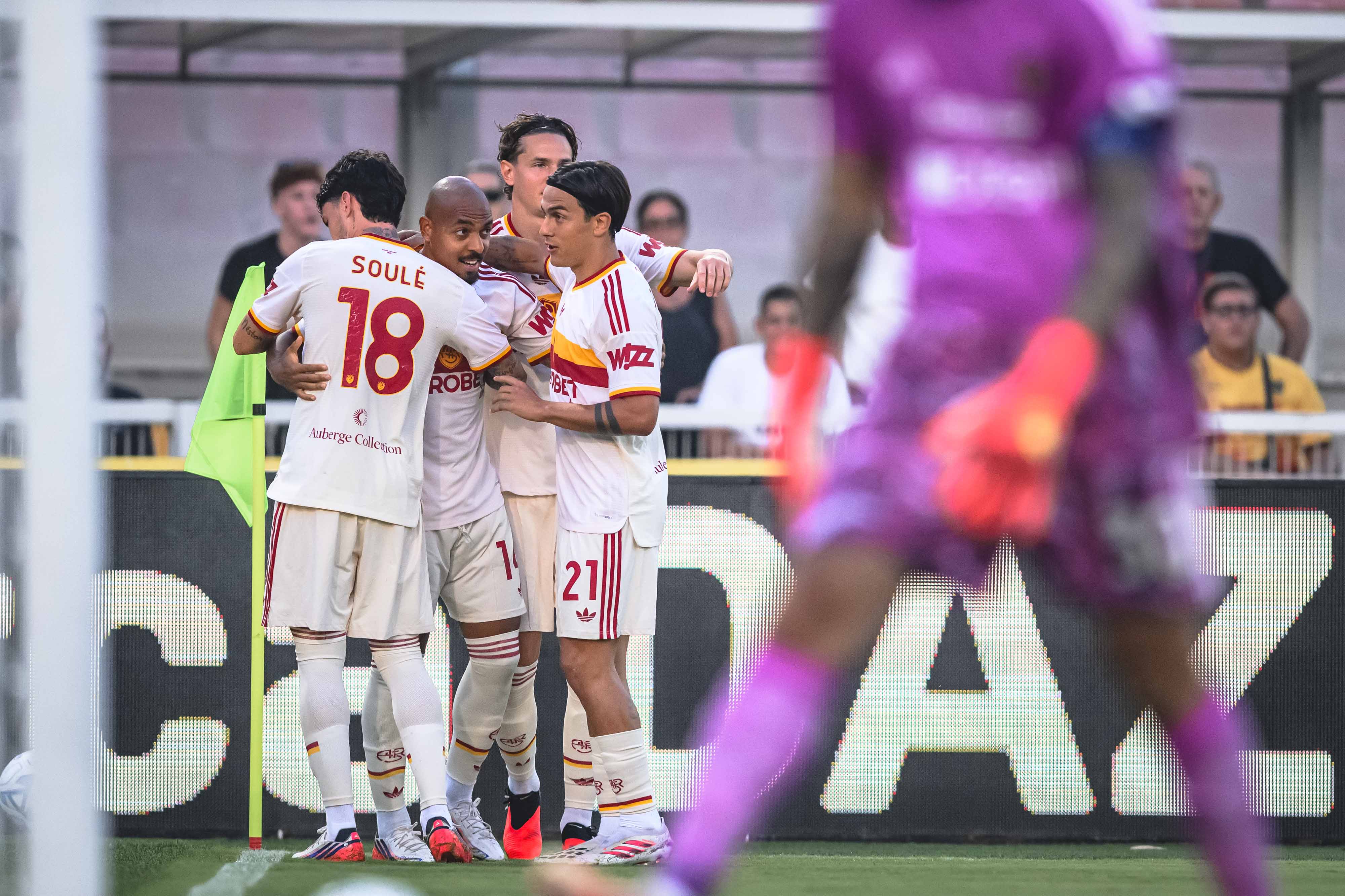 Lecce vs Roma Berakhir 0-4, Donyell Malen Menggila di Via del Mare