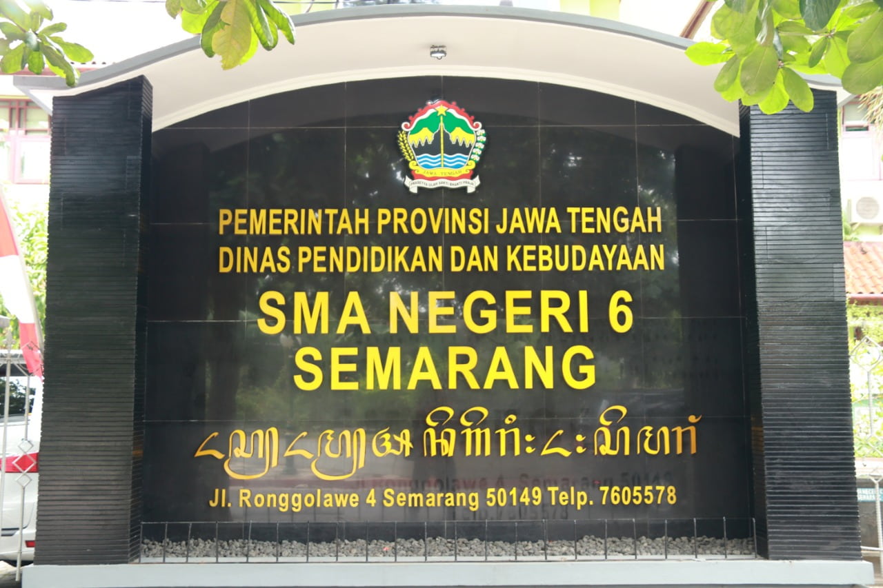 TopLoker.Com: Pesona Kunjungan Bersahabat dan Bimtek Penuh Inspirasi di SMAN 6 Semarang