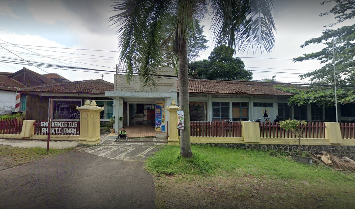 Kolaborasi Inovatif Antara TopLoker.com dan Universitas STEKOM Menginspirasi Pelajar di SMA Kanisius Ambarawa