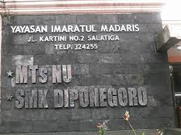 Spektakuler! Kunjungan X Banner dan Poster TopLoker.com serta Universitas STEKOM Ke SMK Diponegoro Salatiga Menginspirasi Siswa Menuju Karier Impian!