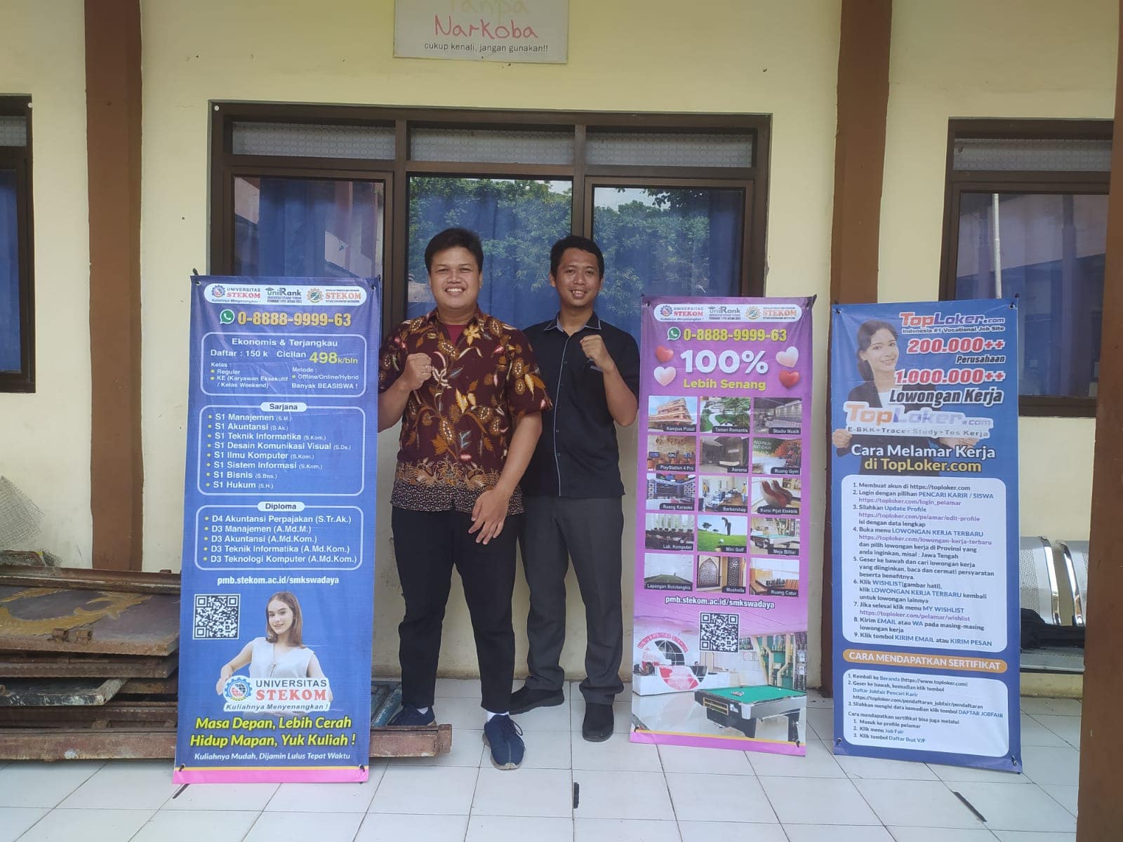 TopLoker.com dan Universitas STEKOM Membawa Gebrakan Inspiratif ke SMK Theresiana dan SMK Swadaya Semarang