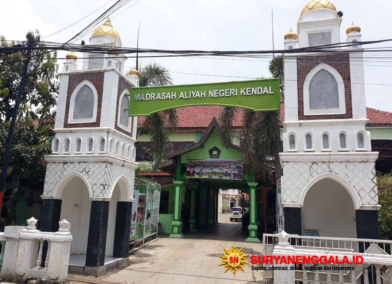 Sosialisasi Universitas STEKOM Bersama TopLoker.com Meriahkan MAN 1 Kendal: Menyongsong Pendidikan Tinggi dan Peluang Karier