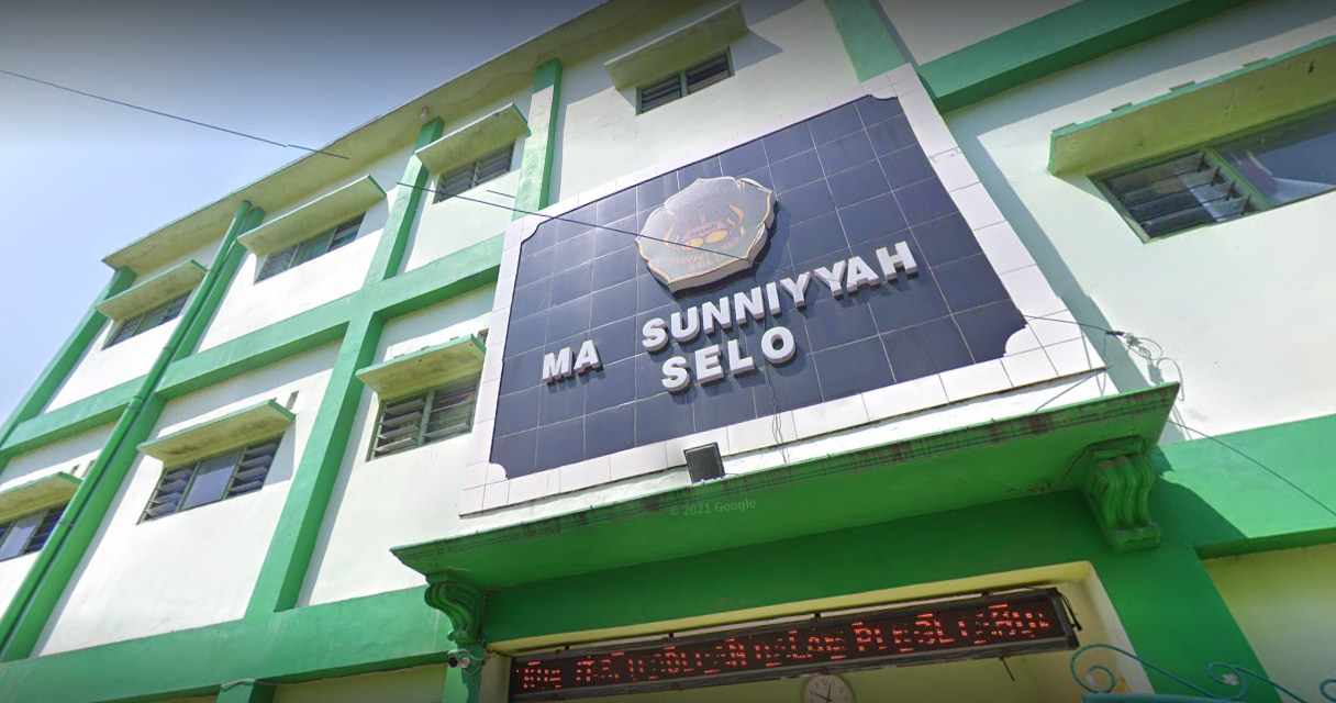 Universitas STEKOM Bersama TopLoker.com Berikan Dukungan Penuh kepada MA Sunniyyah Grobogan