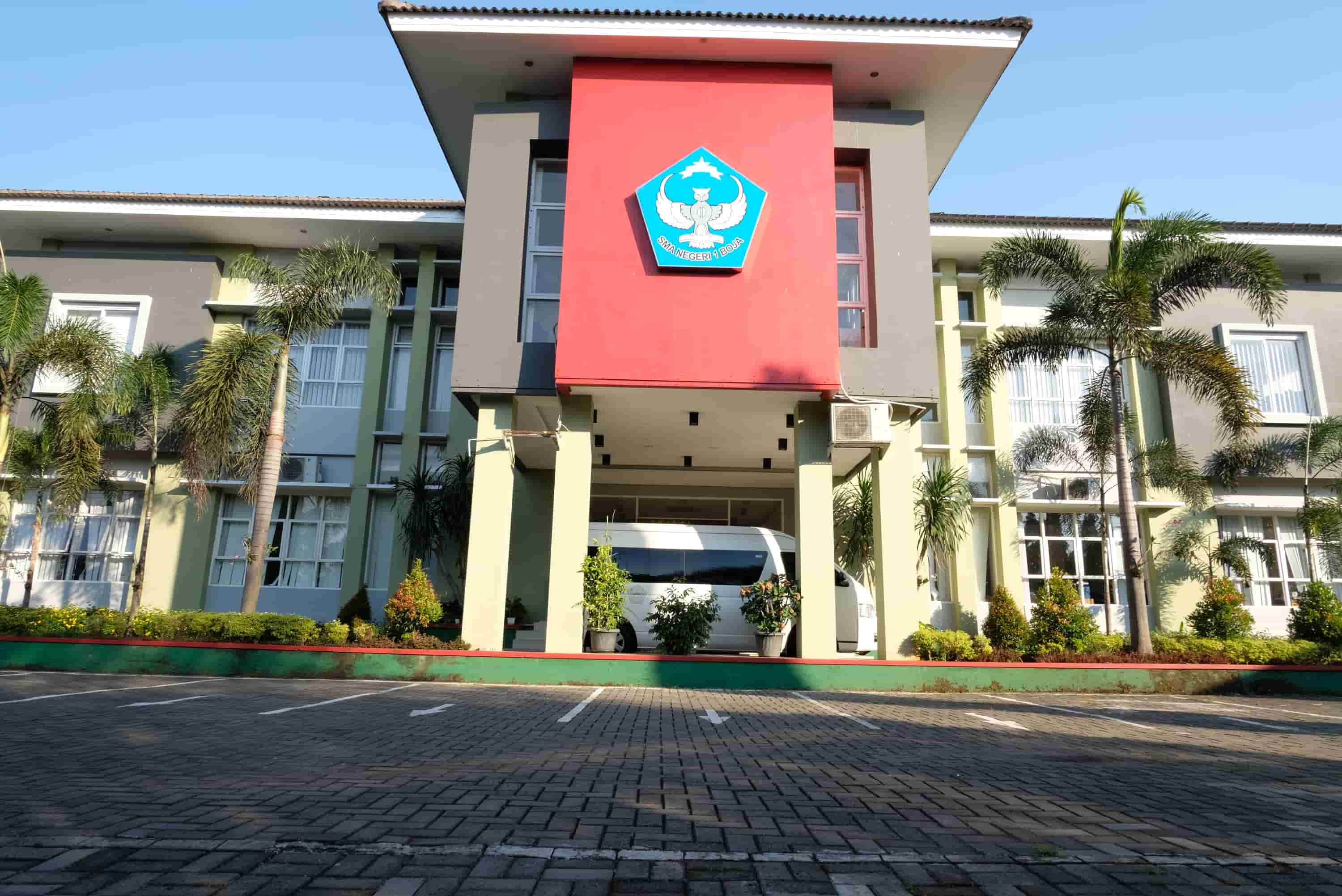TopLoker.com dan Universitas STEKOM Memperkenalkan Peluang karier di SMAN 1 Boja