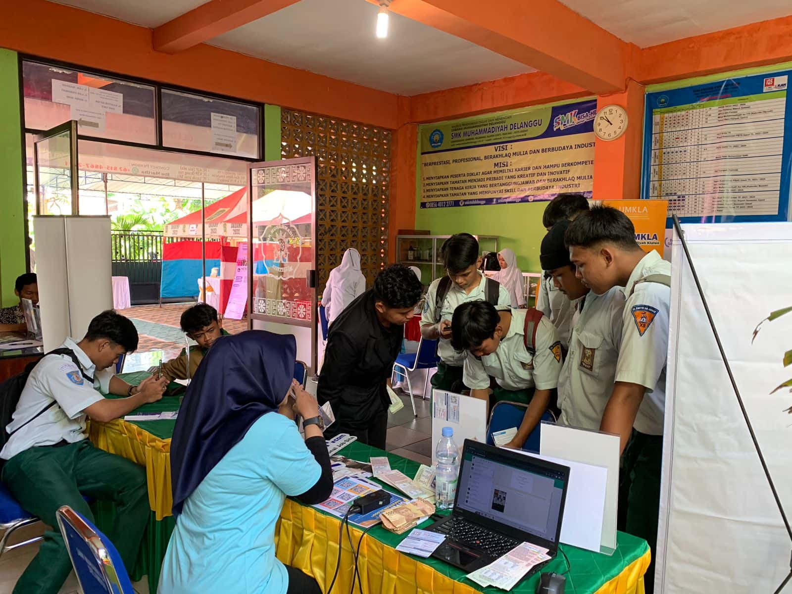 Universitas STEKOM dan Toploker.com Turut Serta dalam Edu Expo dan Job Fair Kabupaten Klaten di SMK Muhammadiyah Delanggu: Membuka Peluang Karier dan Pendidikan bagi Generasi Muda
