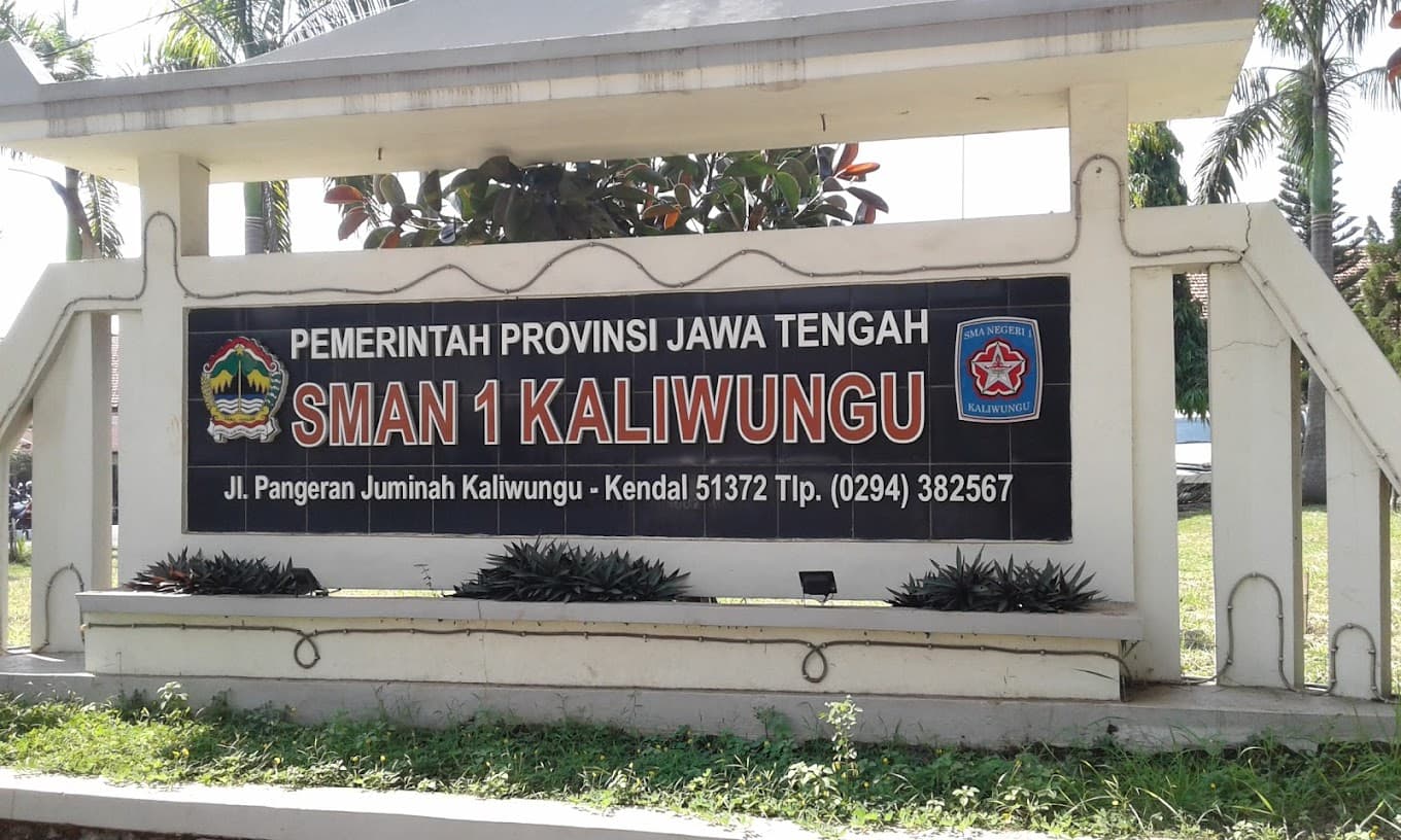 Sosialisasi dan Bimbingan Teknis TopLoker.com Meriahkan SMAN 1 Kaliwungu: Membekali Siswa dengan Keterampilan Kerja di Era Digital