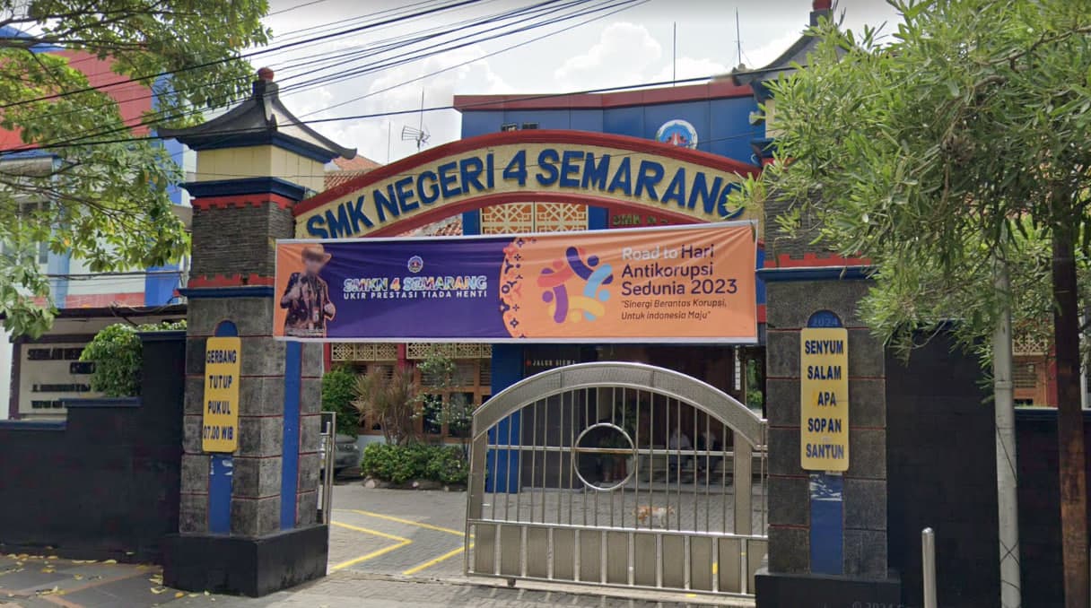 TopLoker.com Gelar Kunjungan Inspiratif ke SMK N 4 Semarang: Siapkan Siswa Hadapi Dunia Kerja