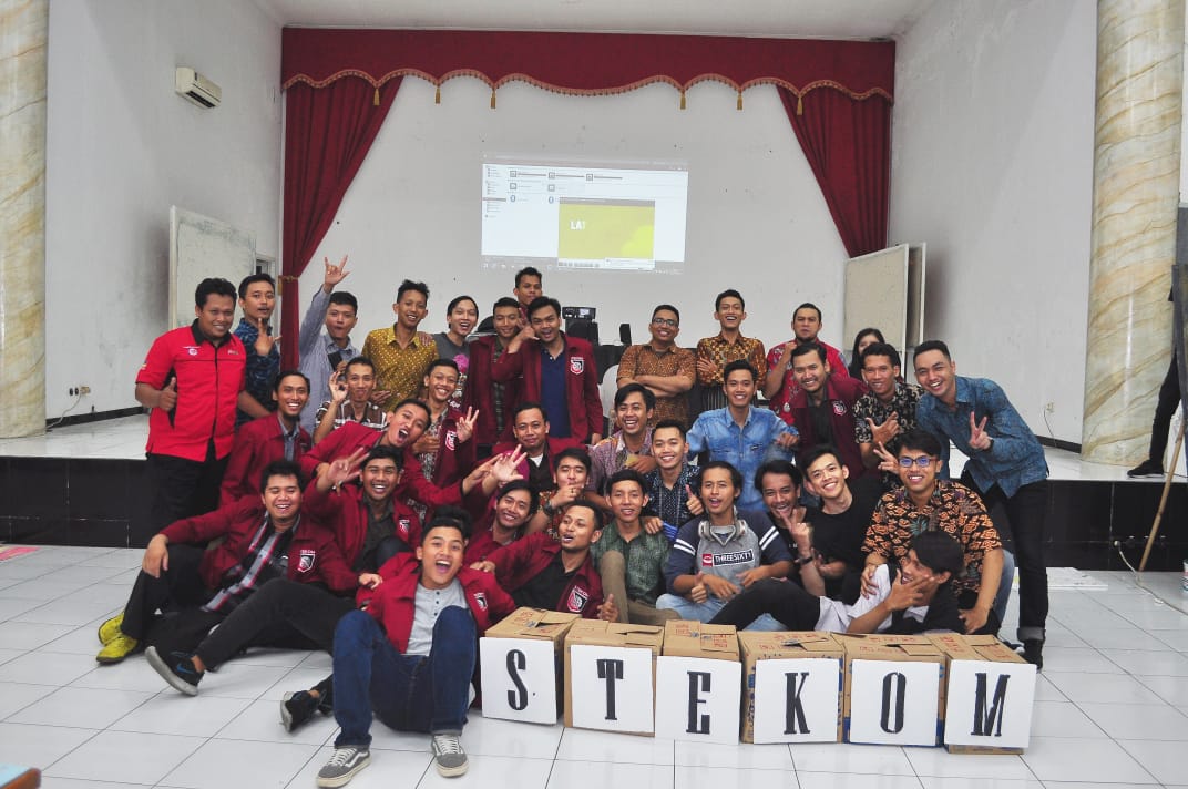 STEKOM Sukses Gelar Expo Student 2018