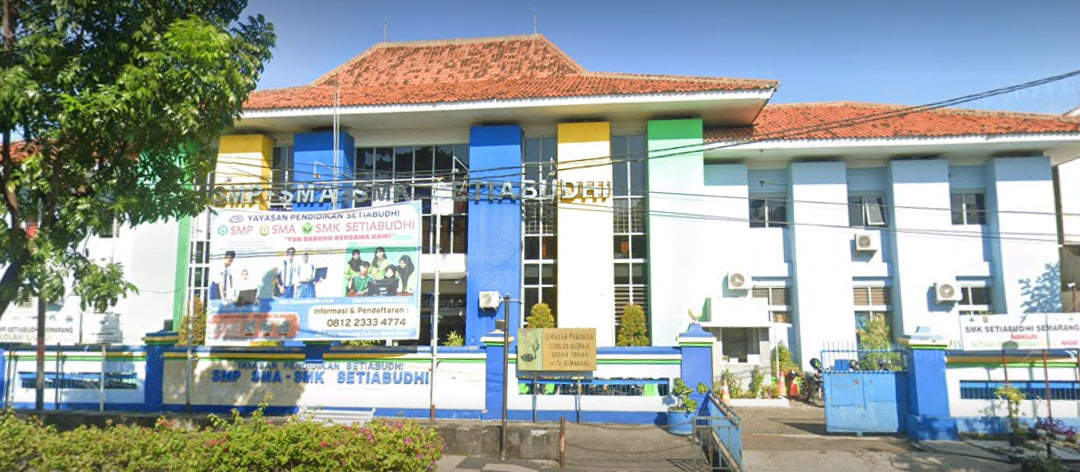 Mempererat Tali Persahabatan: Univ. STEKOM Siliwangi Bersama Toploker.com di SMA & SMK SETIABUDHI Semarang