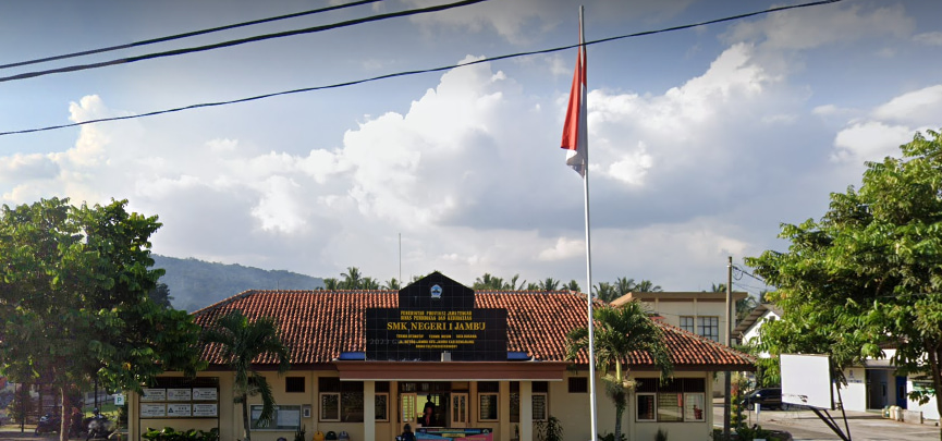 TopLoker.com Jalin Kunjungan Persahabatan dan Tawarkan Kolaborasi Konten dengan SMK Negeri 1 Jambu