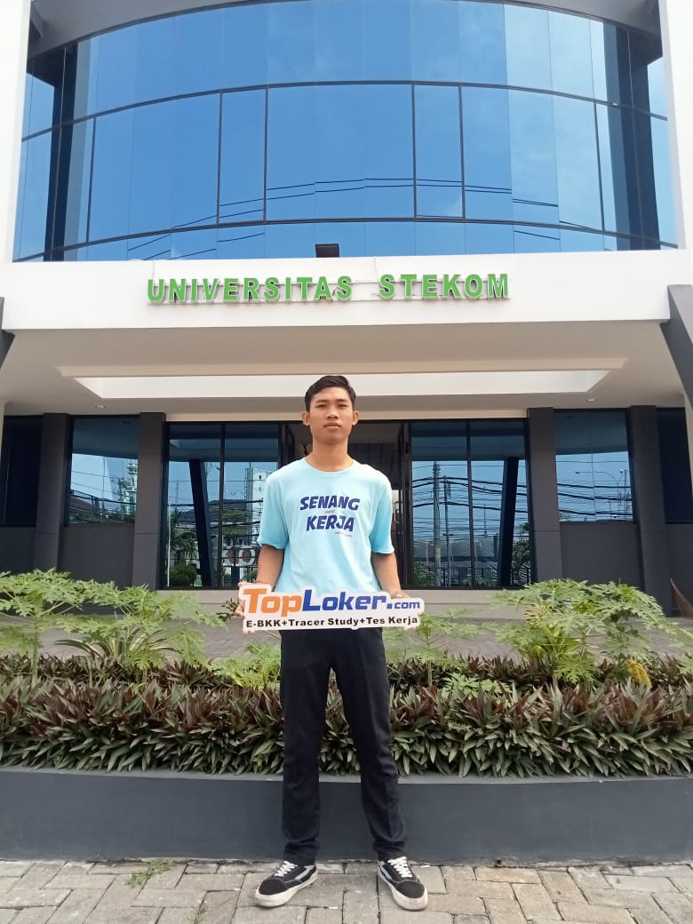 SMKN 1 Gerokgak Bali Capai Prestasi Gemilang dengan Link and Match 8+i: Siswa PKL di Toploker.com dan Raih Beasiswa Universitas STEKOM