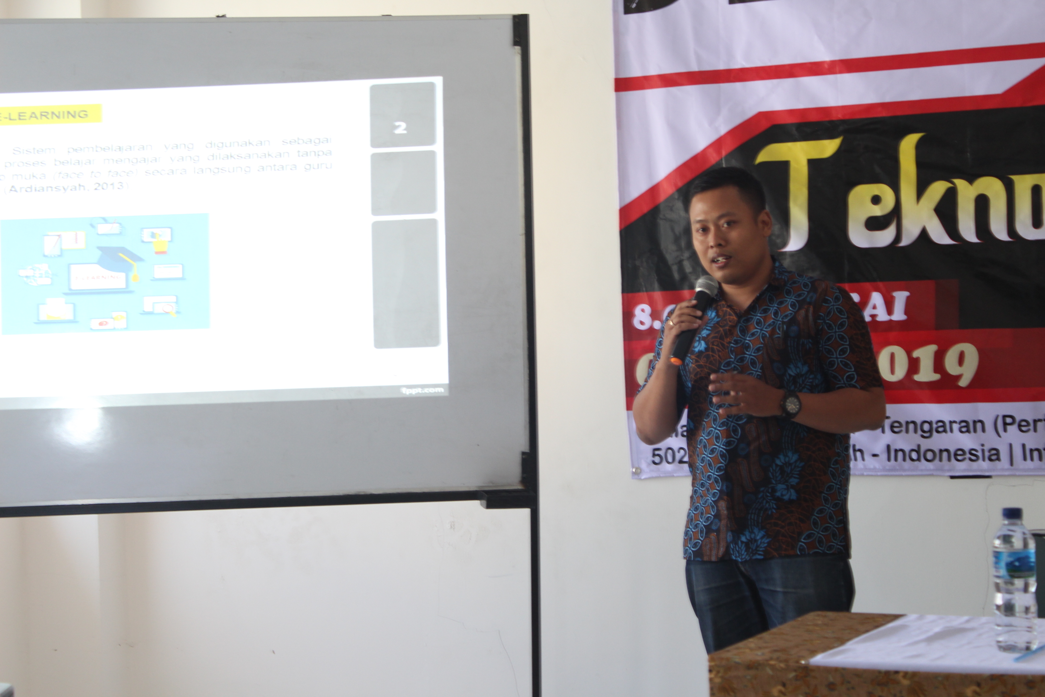 Seminar Teknologi Pendidikan dan Industri Kreatif 4.0