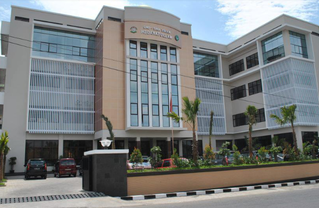 TopLoker.com dan SMA Islam Hidayatullah Semarang: Sinergi untuk Masa Depan Digital yang Cerah