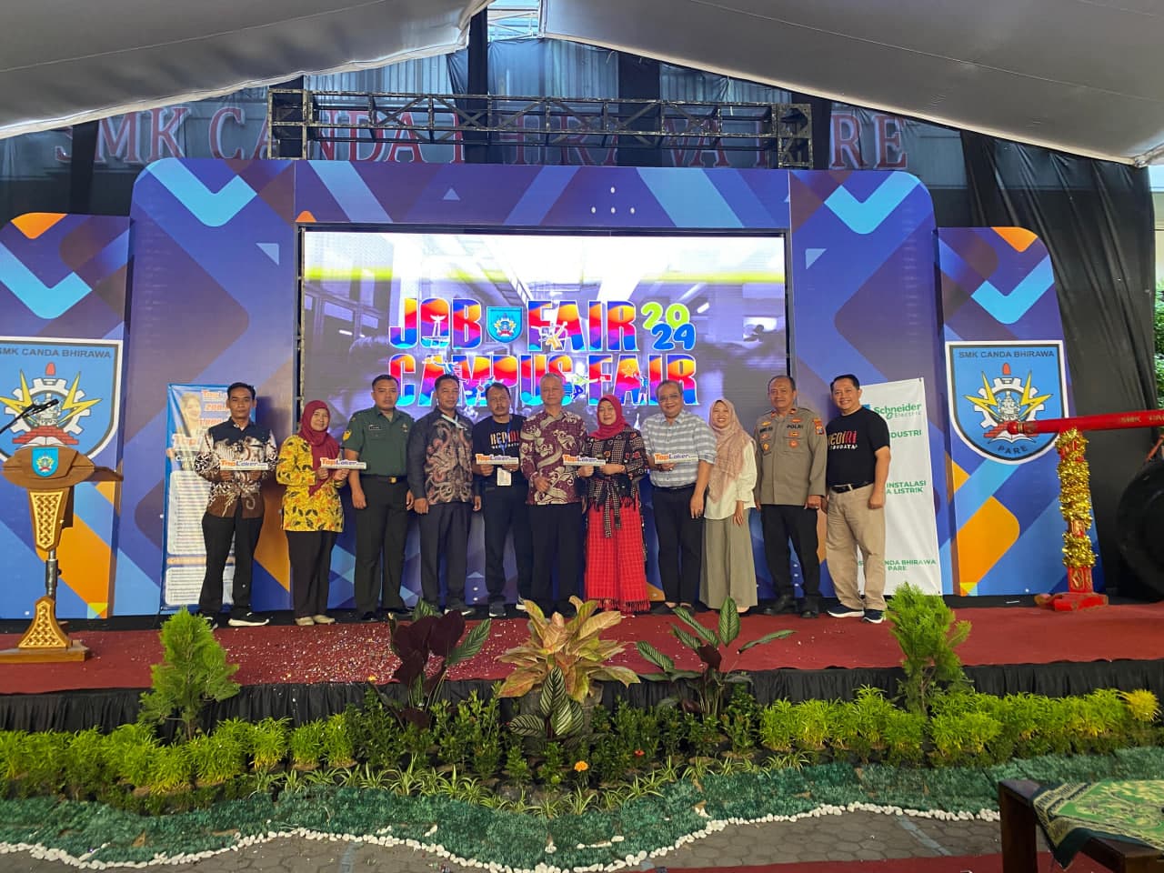 TopLoker.Com Resmi Buka Kantor Cabang di Kediri, Disambut oleh Pejabat dan Pendidik Terkemuka