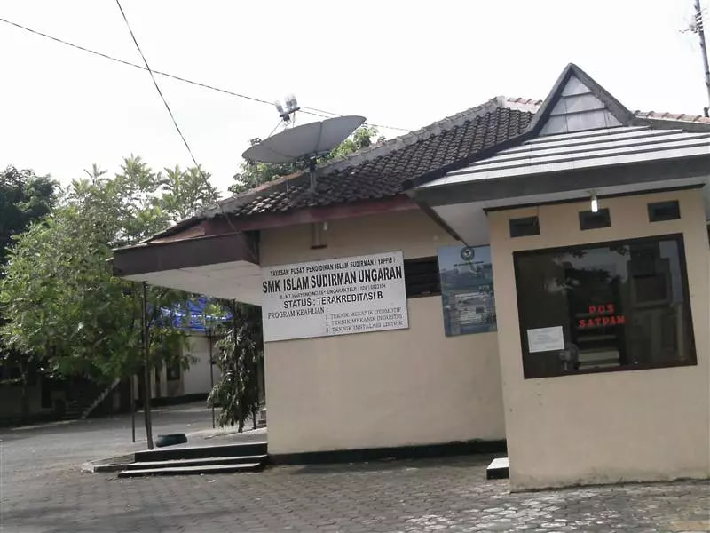 Toploker.com Kunjungi SMK Islam Sudirman Ungaran, Tawarkan Pembuatan Konten Edukatif
