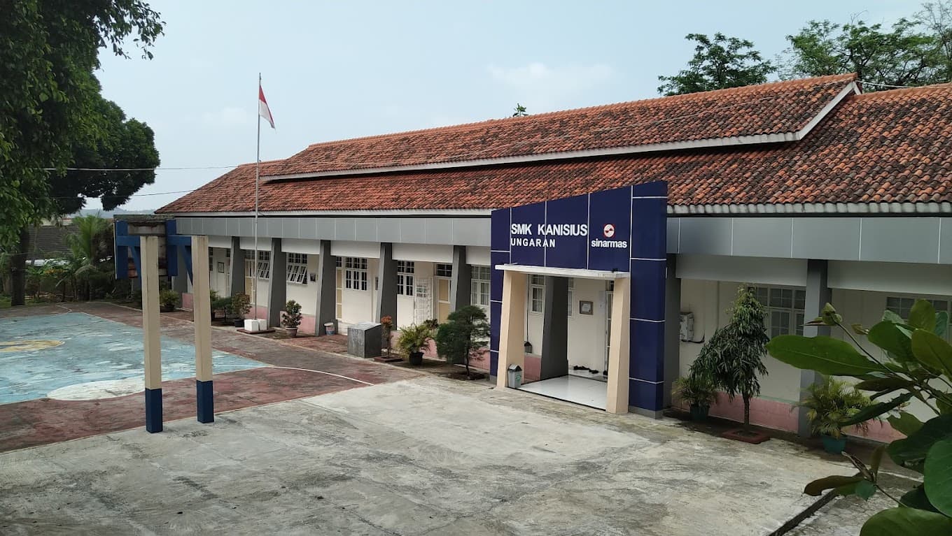 Toploker.com Kunjungi SMK Kanisius Ungaran, Tawarkan Pembuatan Konten Edukatif
