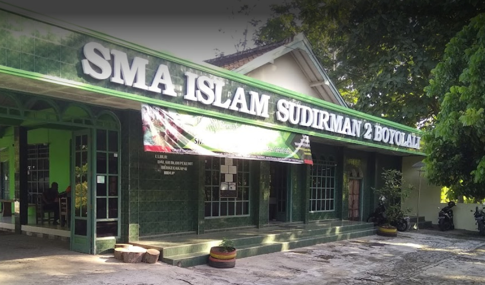 Menggagas Masa Depan: Kolaborasi TopLoker.com dengan SMA Islam Sudirman 2 Boyolali