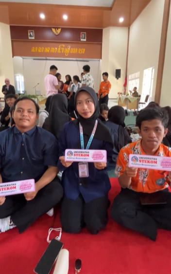 Aurelia Dwi Karina SMKN 5 Semarang Terpilih Mengikuti Festival Karakter Pelajar Universitas STEKOM 2026