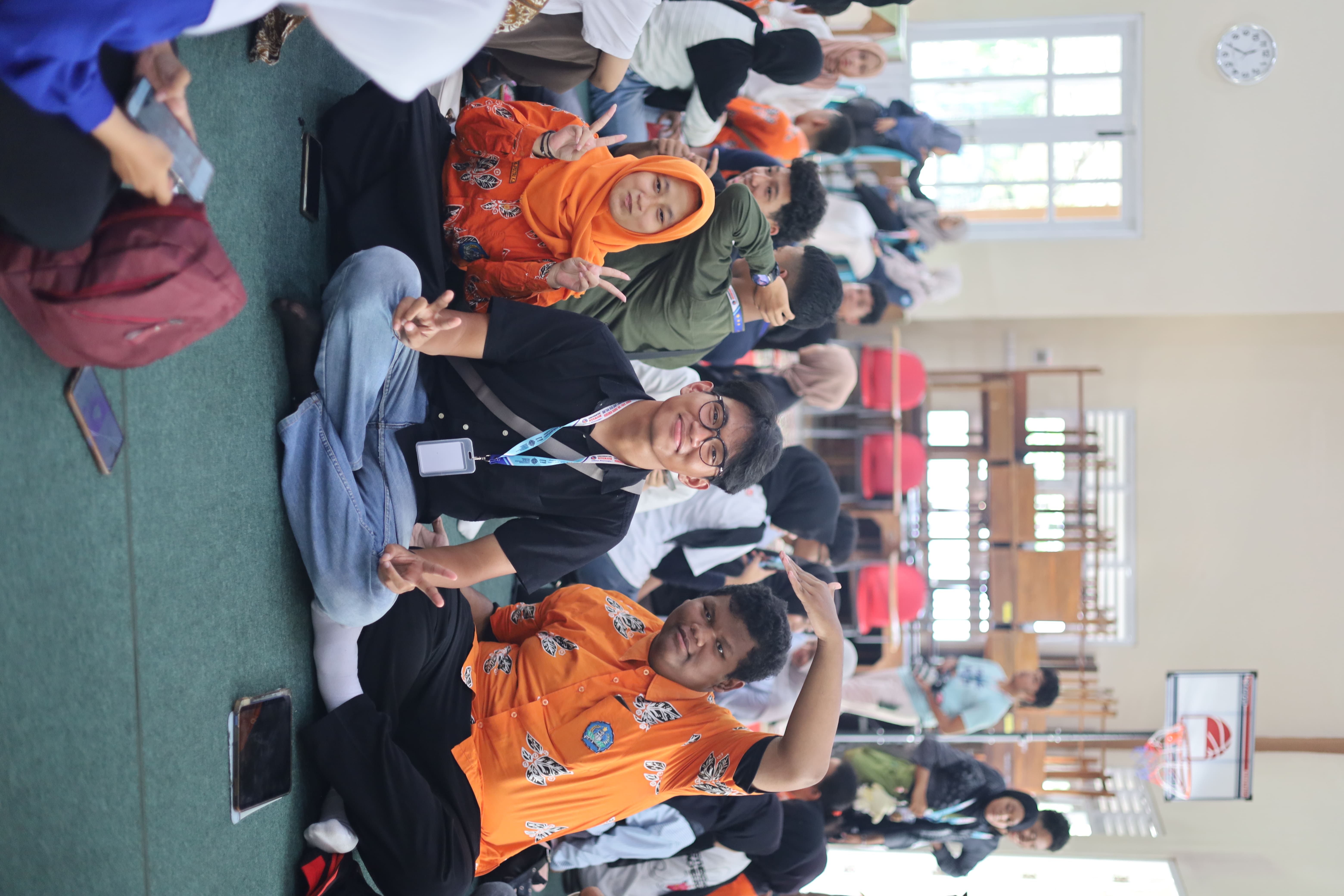 Belajar Bersama Tanpa Batas, Program Kakak Adik Asuh Universitas STEKOM Hadirkan Kehangatan di SLBN Temanggung