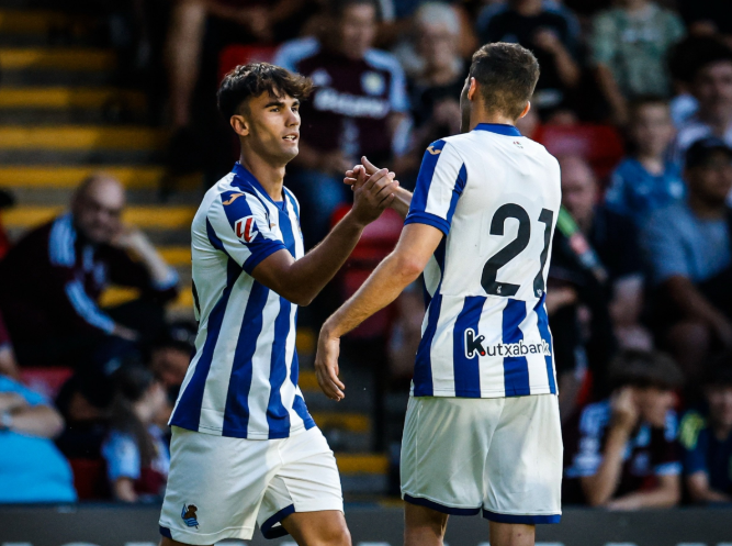  Aston Villa kalah 2-4 dari Real Sociedad, Pertahanan The Villains Jadi Sorotan Usai Kebobolan Empat Gol