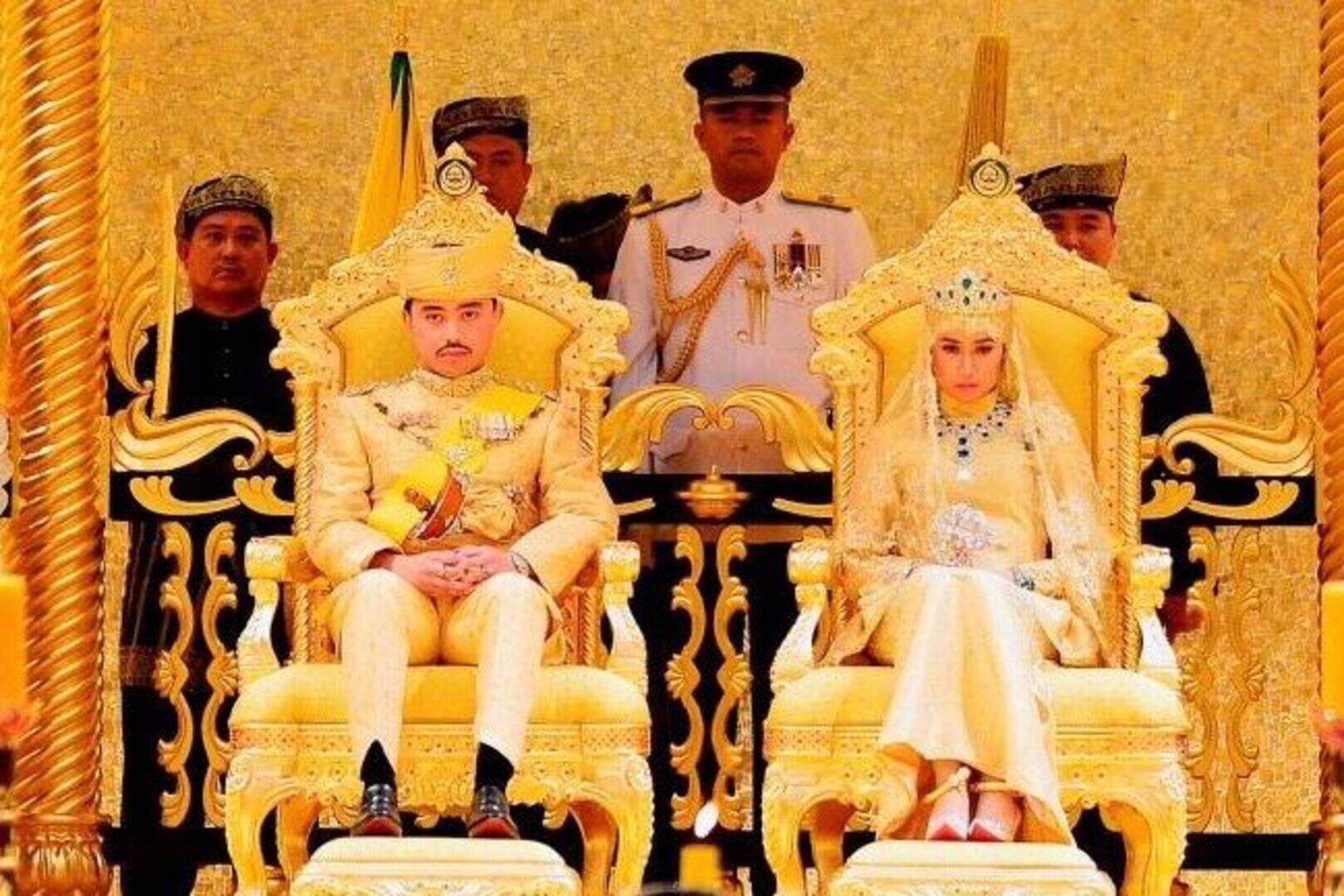 Sultan Brunei Hassanal Bolkiah Cabut Gelar Kerajaan Menantu Perempuan