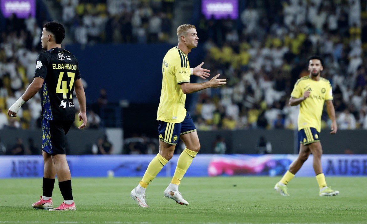 Cristiano Ronaldo Antar Al Nassr Comeback 2-1 atas Al Taawon
