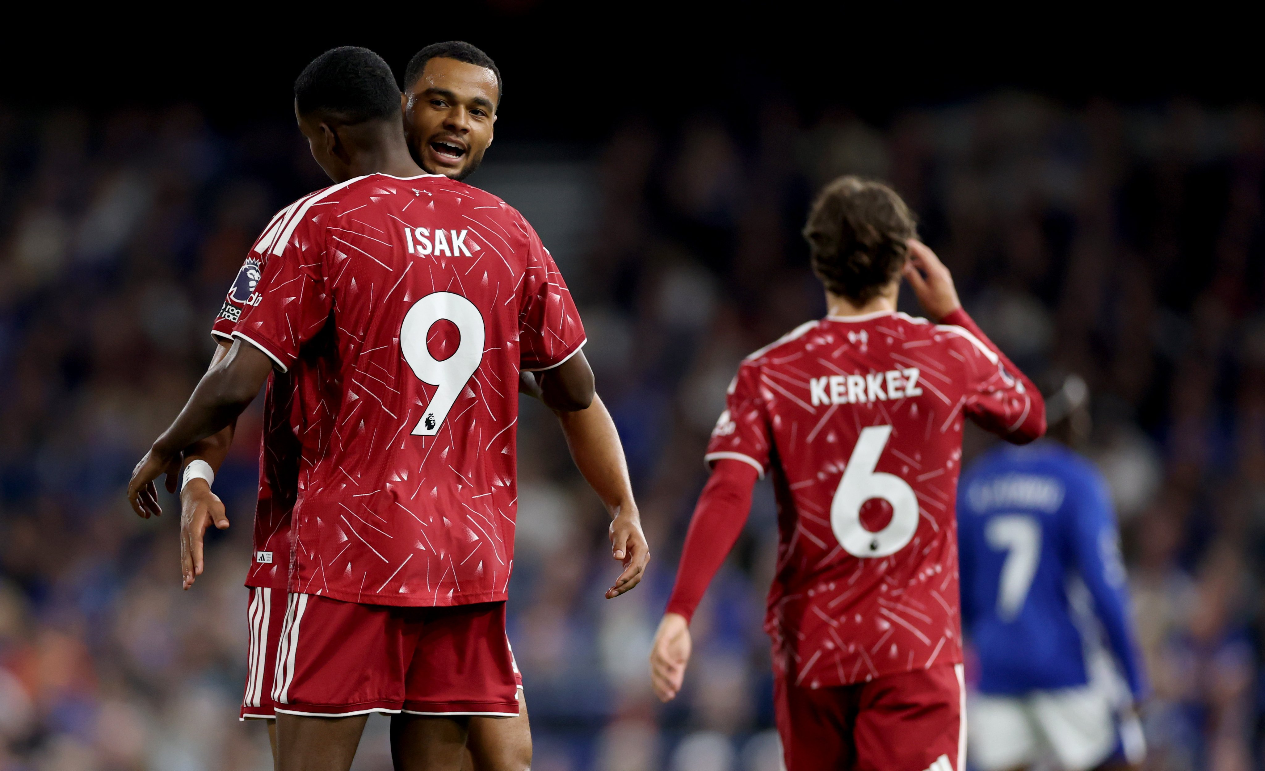 Liverpool Kalahkan Ipswich Town 2-0 lewat Brace Alexander Isak
