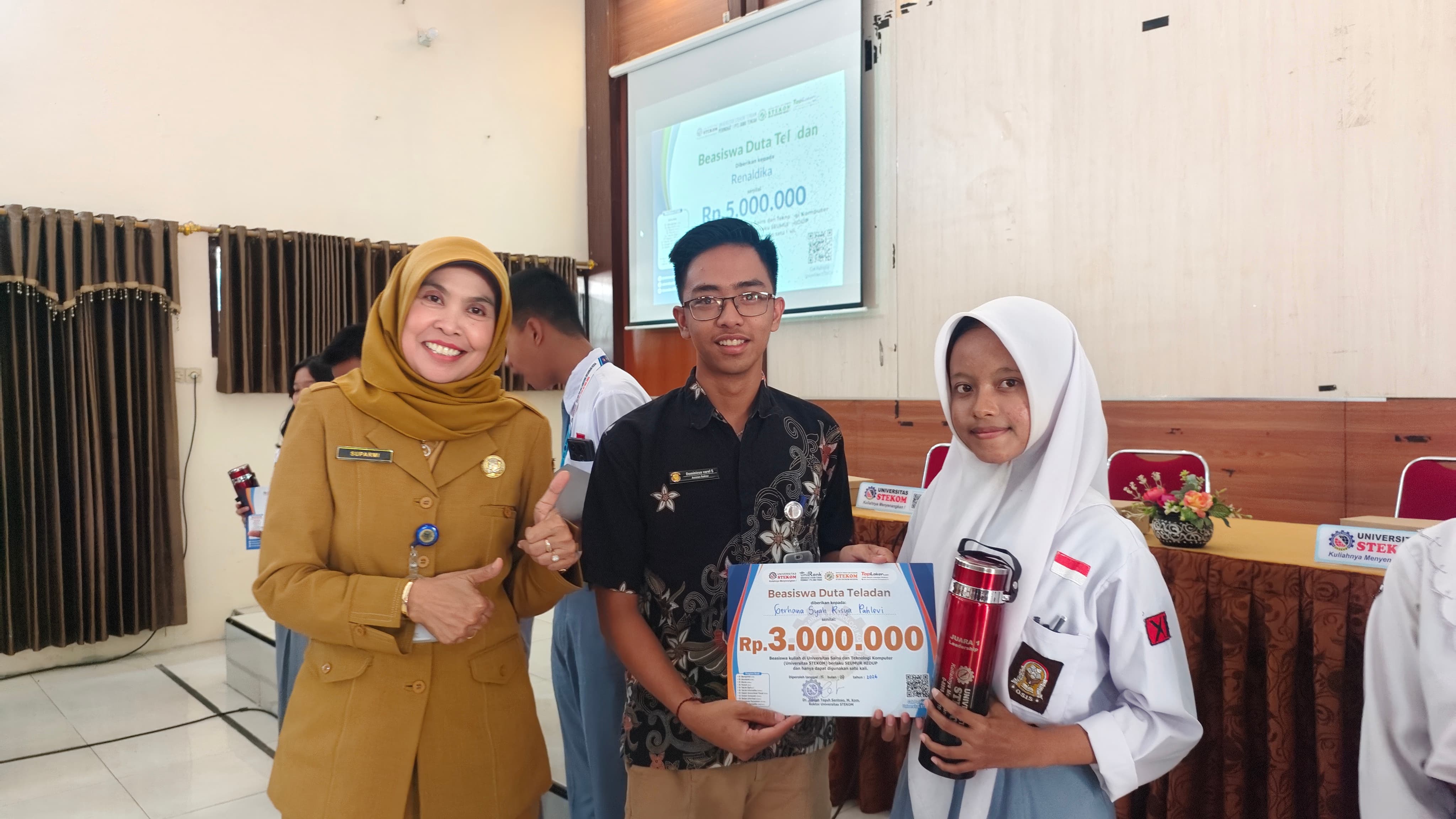 Siswa SMK Negeri 2 Sukoharjo , Gerhana Syah Risya Pahlevi, Mendapatkan Beasiswa Pendidikan dari Universitas Stekom