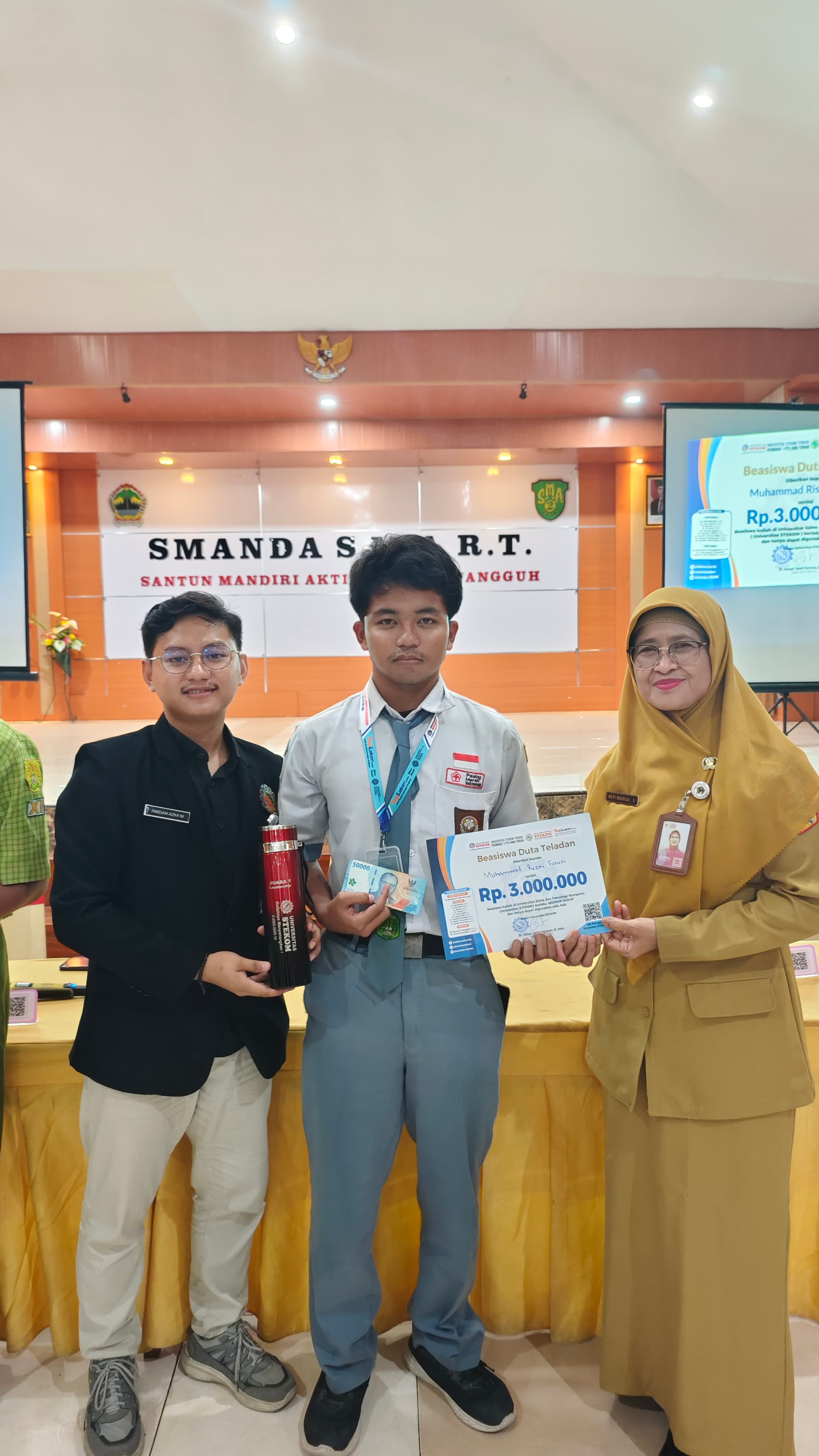 Siswa SMK TH 2 Modoikan, Muhammad Riski Fauzi, Mendapatkan Beasiswa Pendidikan dari Universitas STEKOM